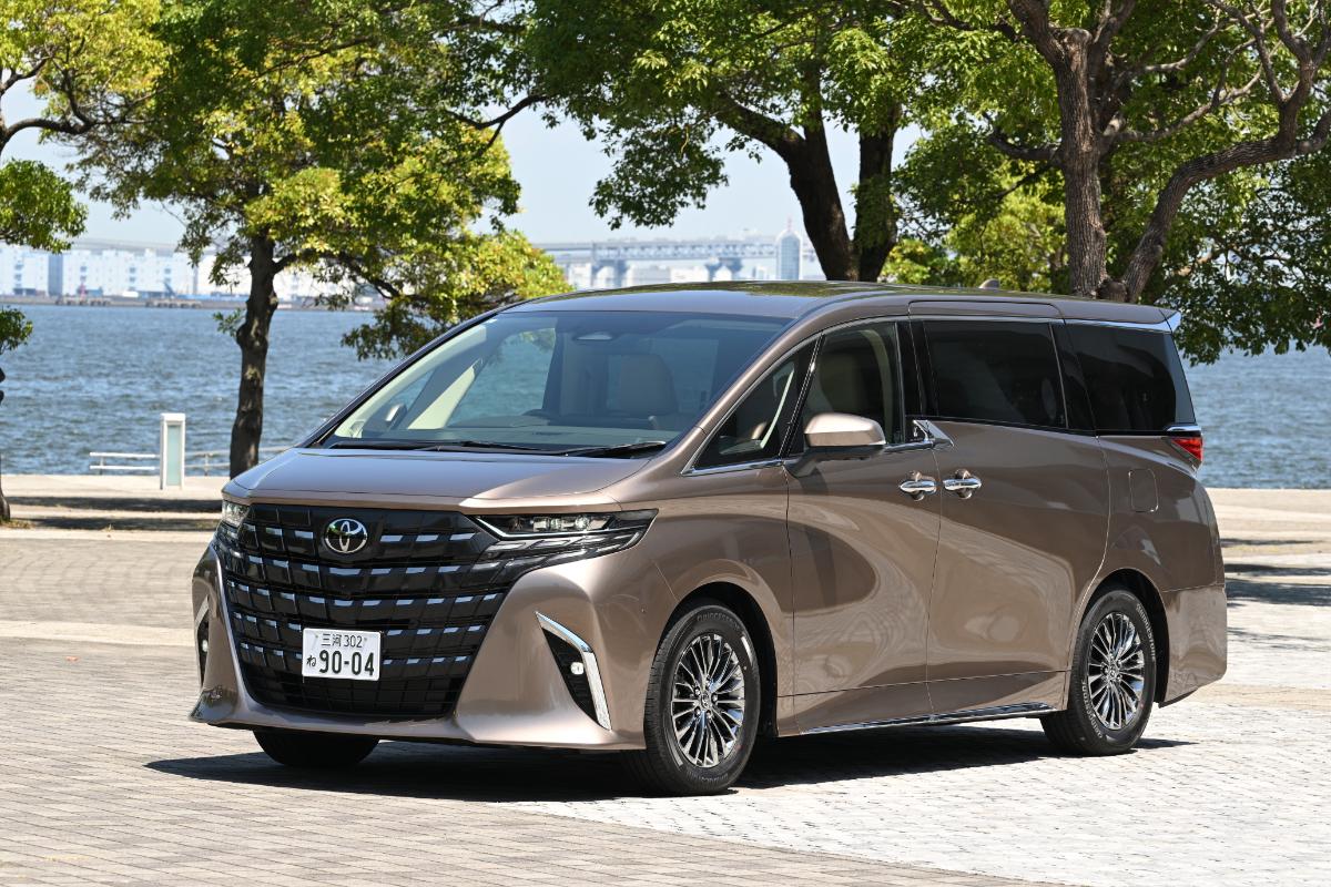 人気のアルファード