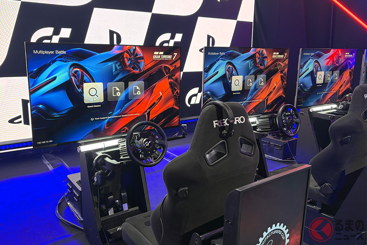 プロアマレースで使用する機体は、このあと実施される世界大会と同じもの。レースも実況付きで展開された