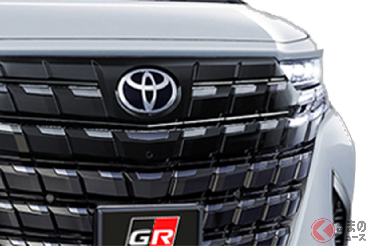 専用エクステリアパーツやホイールでスポーティな仕様に!