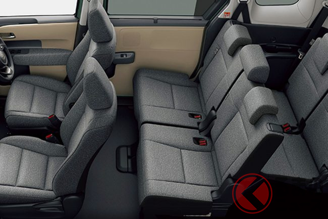 20200213_toyota_sienta_- 