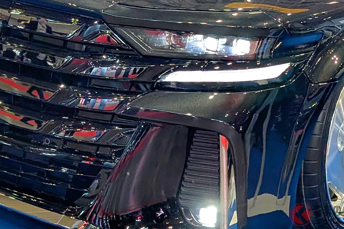 トヨタ「ヴェルファイア」がまさかのセダンに!そして公道走行へ!