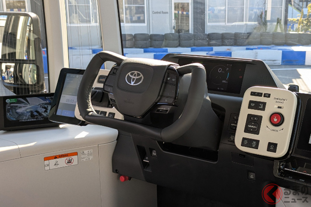 トヨタの最新技術である「ステアバイワイヤ」が採用されている