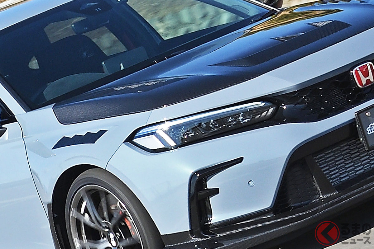 ホンダ「シビックタイプR」(FL5型・現行モデル)無限「Group.B」パーツ装着車