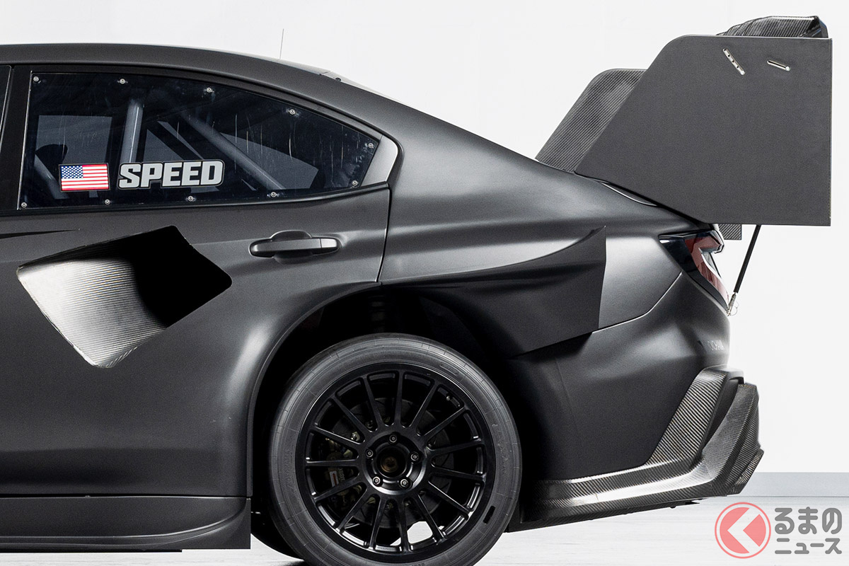 漆黒ボディの爆速WRX「プロジェクト ミッドナイト」