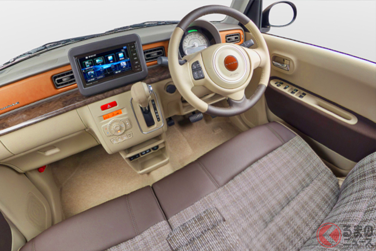 軽なのに高級感インテリアがお洒落!最高級モデルの仕様とは?