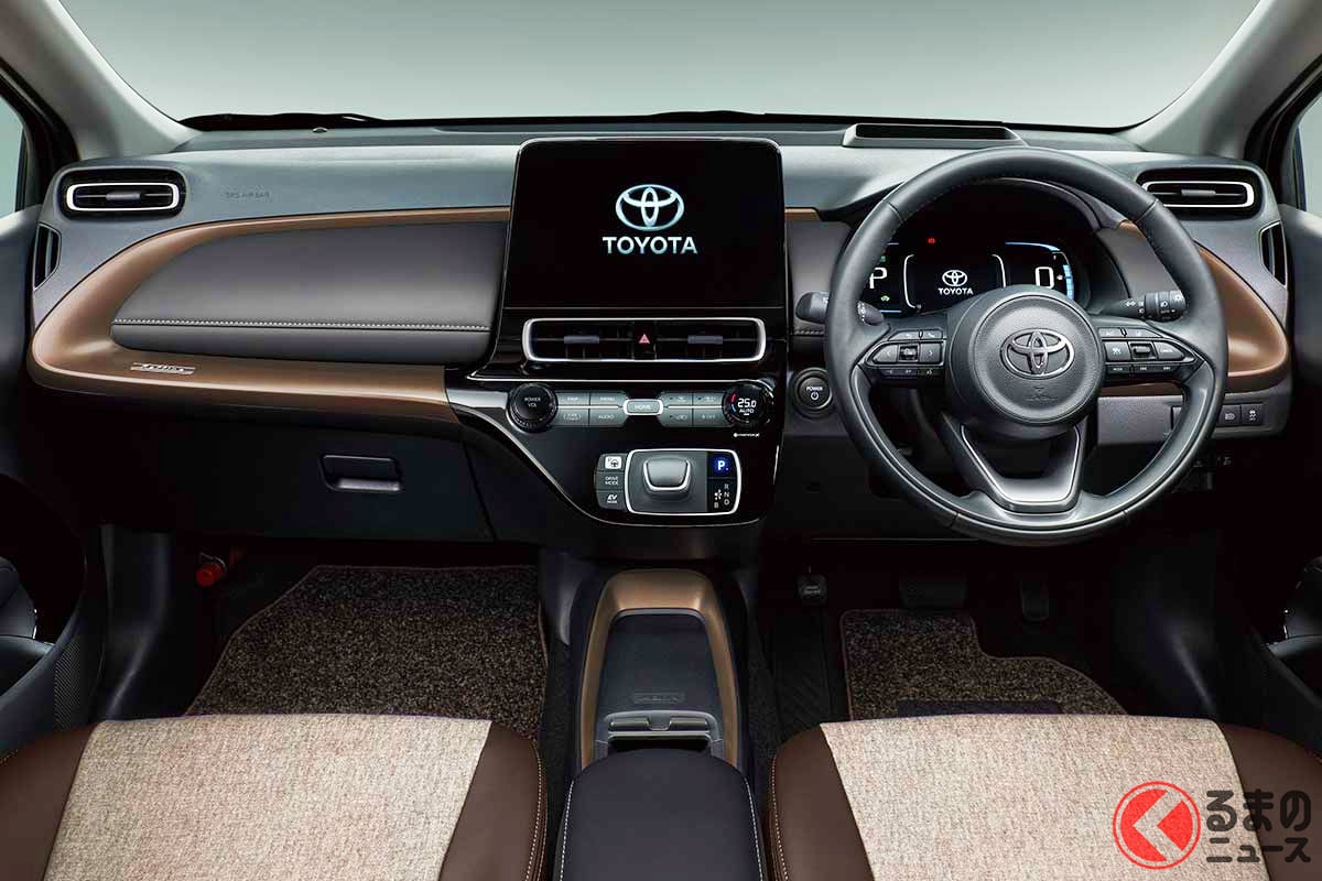 ブラウン仕立ての豪華内装を採用!