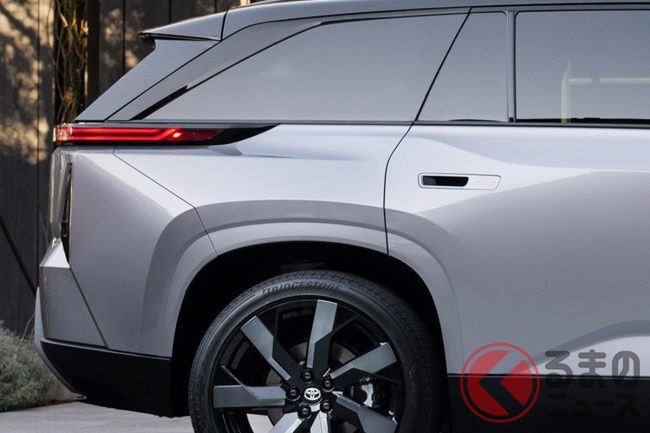 トヨタ「新たな3列シートSUV」世界初公開！ 全長5m超の