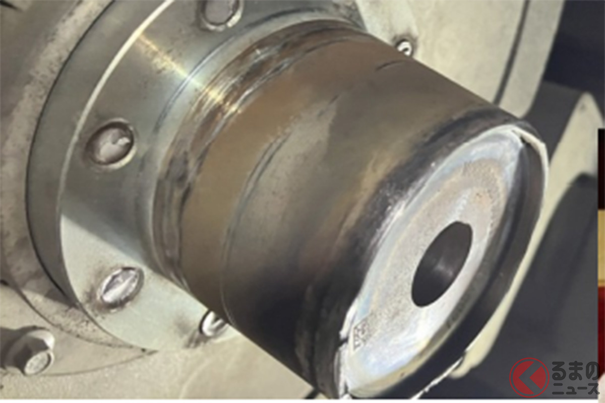 万博バスでも複数のバスで発生または発生の危険が極めて高い状態が見つかっている(画像:元従業員)