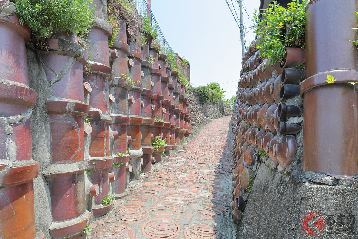 常滑市といえば「やきもの(常滑焼)」 そんな観光名所の近くに新たなバイパスが開通(画像はイメージ/PhotoAC)