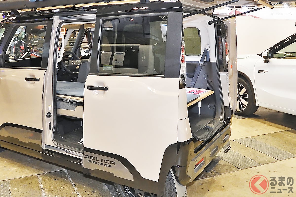 最新「軽“スライドドア”SUV」が斬新「車中泊」仕様に!?