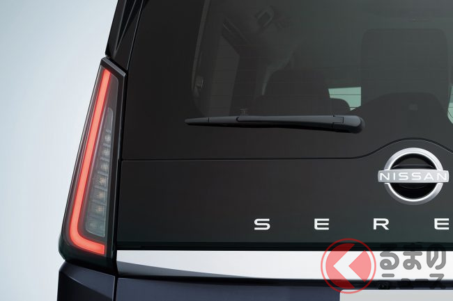 すげぇ…「半分だけ開く」ドアが便利！ 大きく変わった日産新型