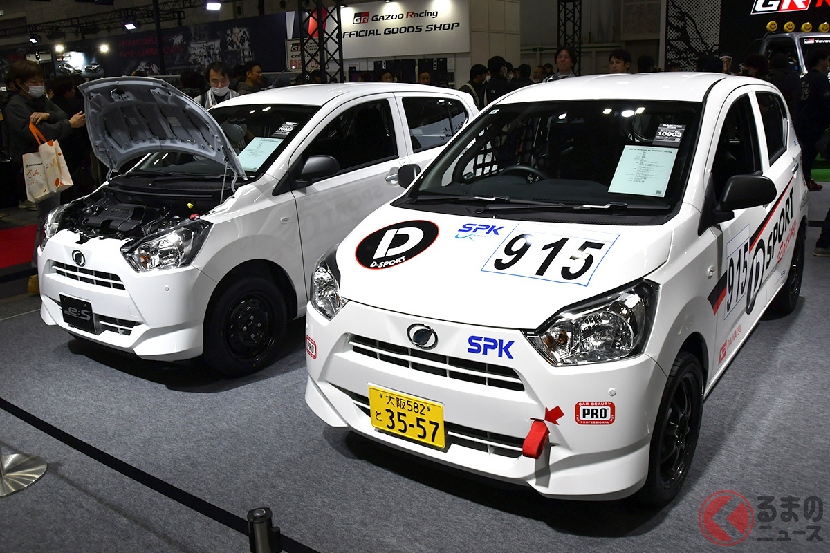 「走る楽しさをみんなのものに」をテーマに、ミライースを5MT/ターボ仕様へとチューニングするとともに各部をモディファイした「ミライース tuned by D-SPORT Racing」