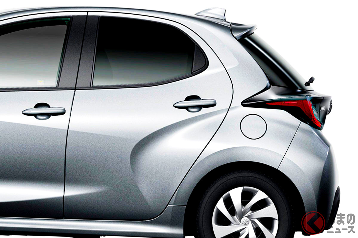 ヤリス最安グレードとは?