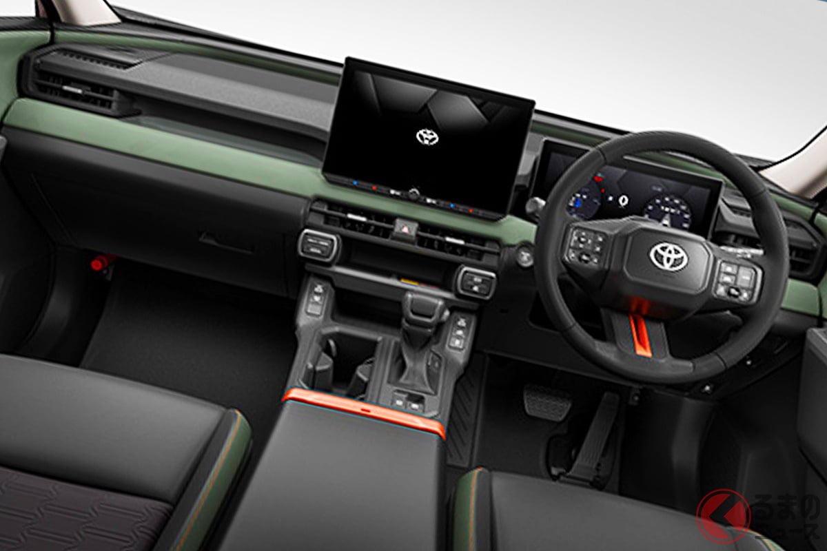 専用色ミネラルの内装がタフ感あってカッコイイ!