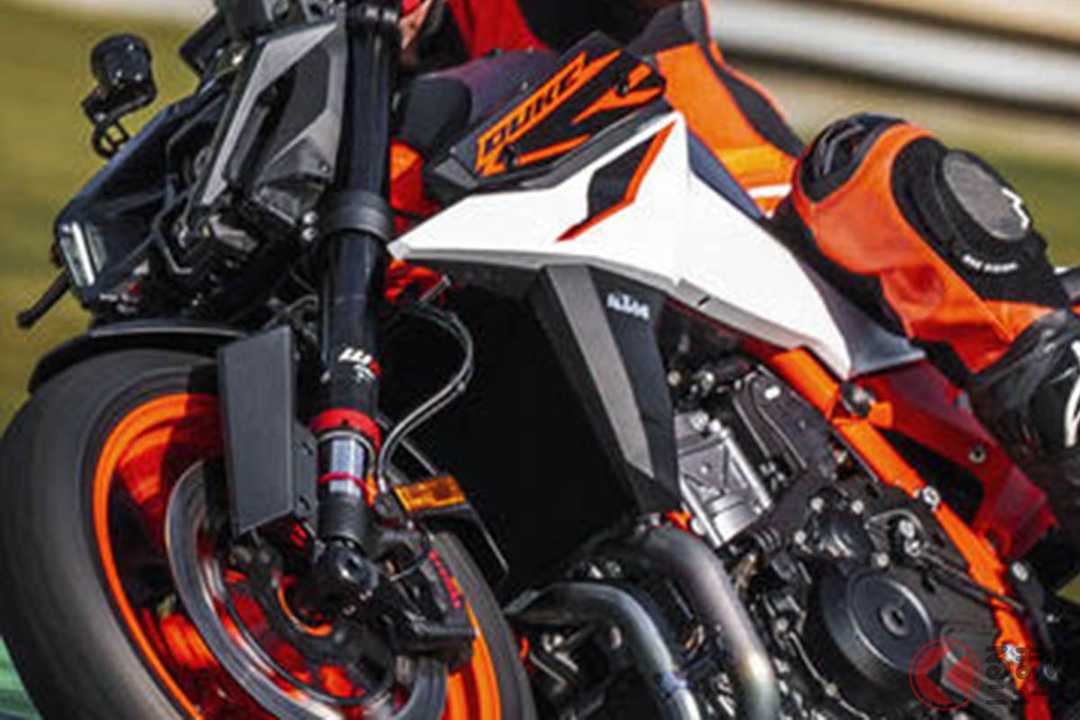 KTMの新型モデル「990 DUKE R」