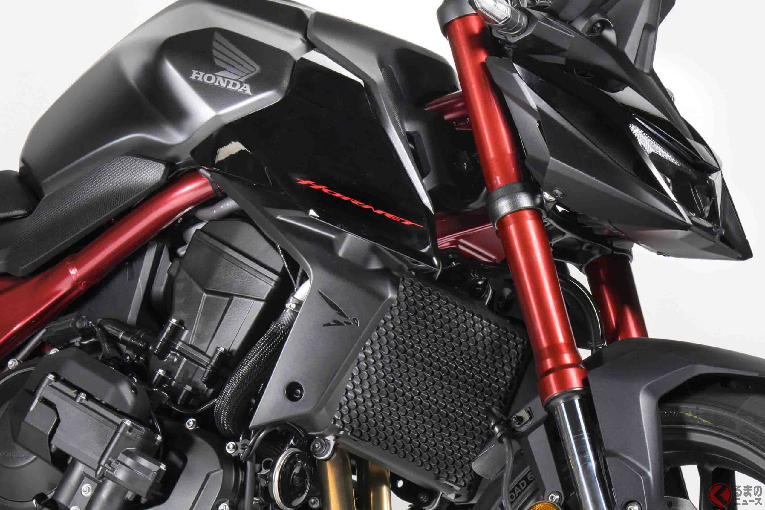 ホンダ新型「CB750ホーネット E-Clutch」(海外仕様)