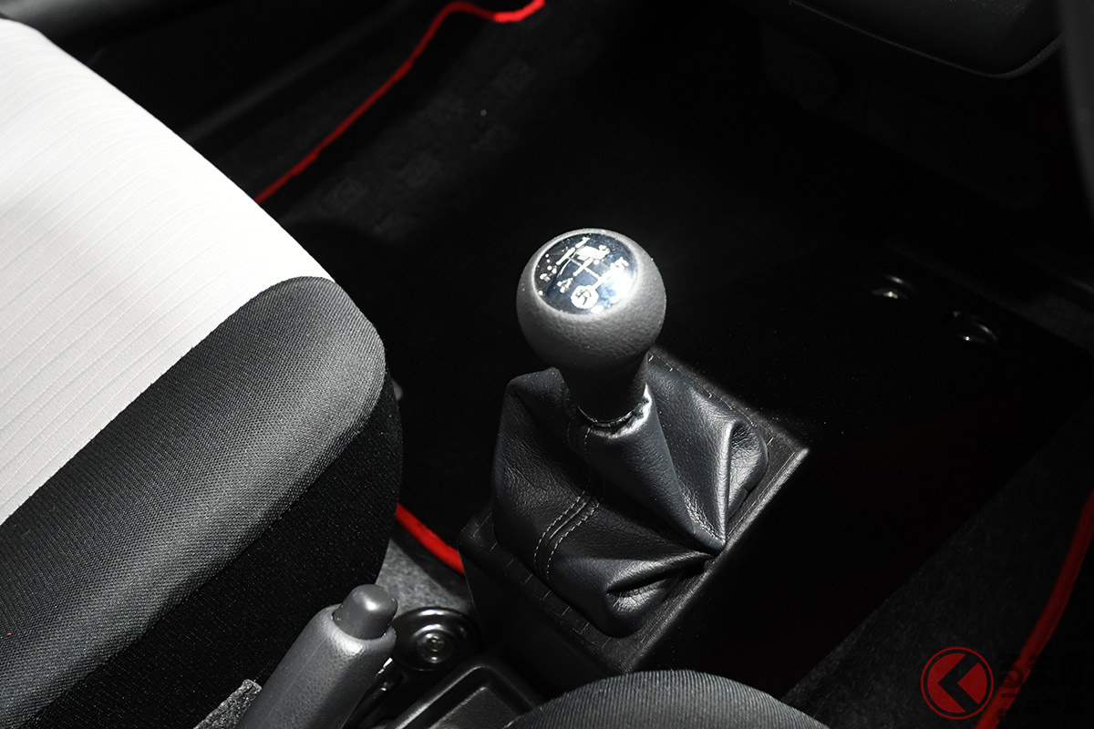 5速MT&ターボ搭載の「ミライース」!