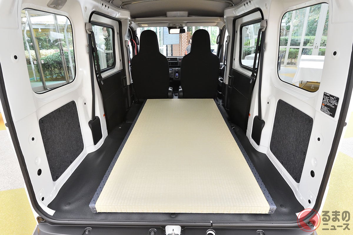 気配り装備てんこ盛りの「eハイゼットカーゴ/eアトレー」