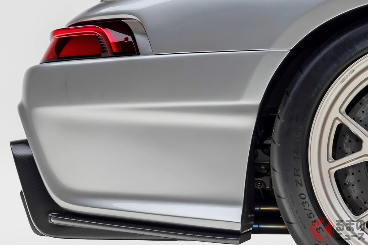 大きなウイングがカッコイイ!