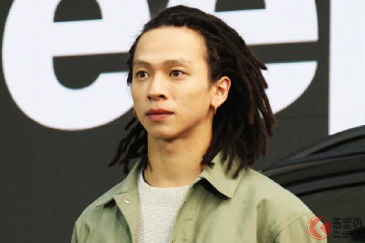 ハーフパイプ日本人初の金メダリスト平野さんの愛車って?(画像は新型Avenger 4xe Hybrid プレス発表会)