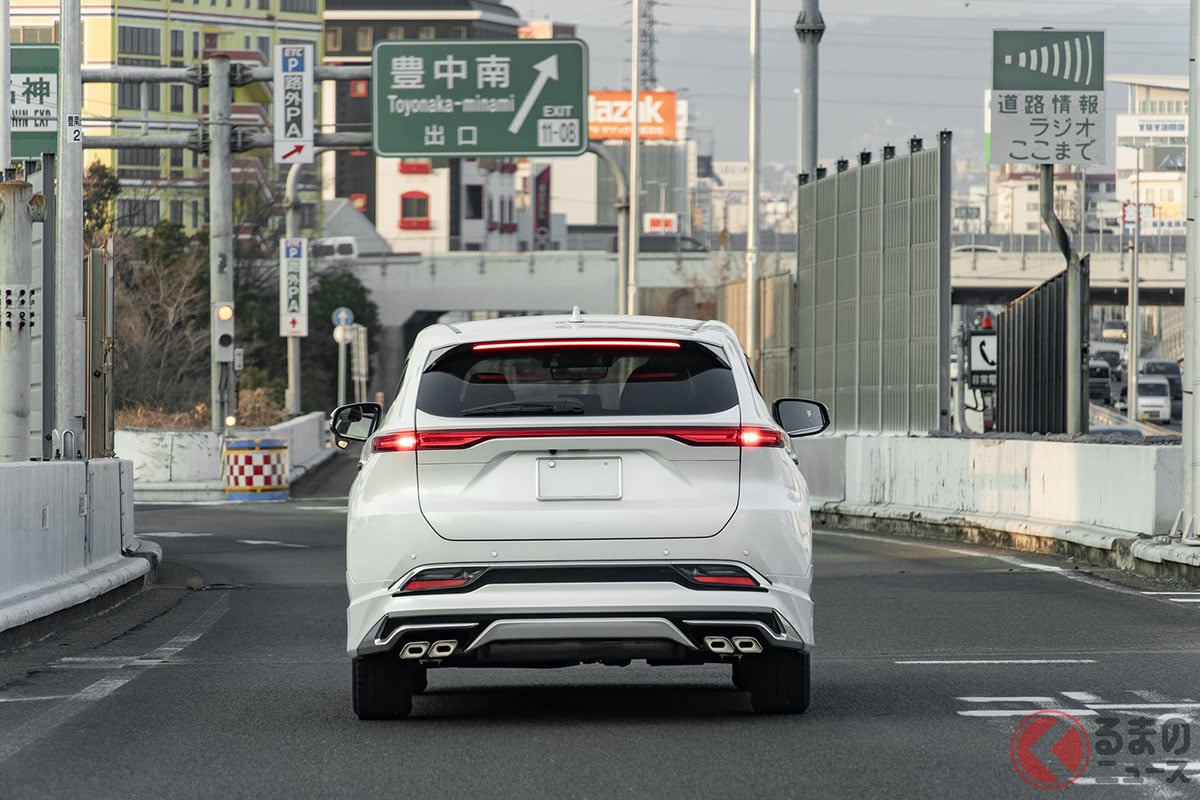 出口近いのにトイレが限界…どうする?(画像:PIXTA/イメージです)