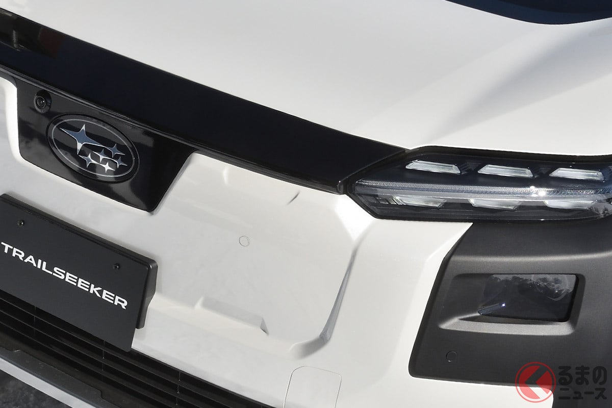 光る「六連星」エンブレム搭載!