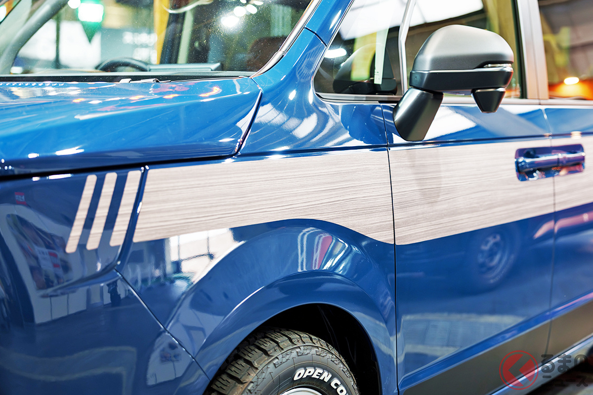 「ステップワゴン」の超レトロな「“角目4灯”仕様」がスゴすぎる!