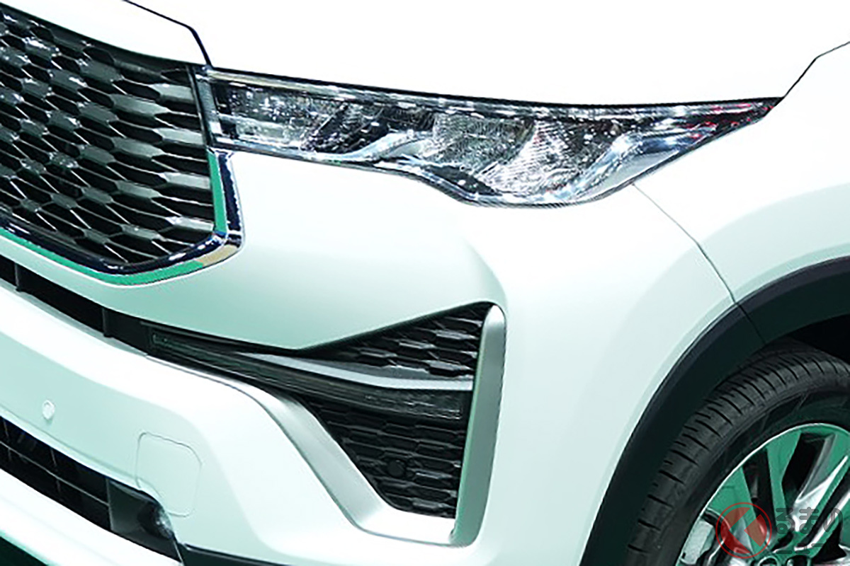 タフ顔にエアロ採用の高級SUVミニバン!