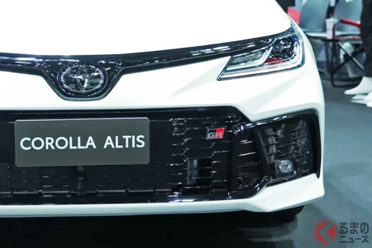 精悍な「GRスポーツ」仕様を実車展示!