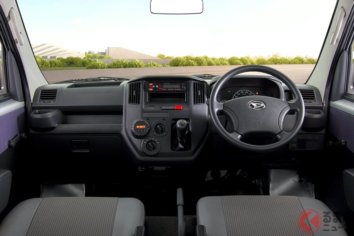 シンプルな仕様ながら、高い実用性で多くの人々の移動を支える