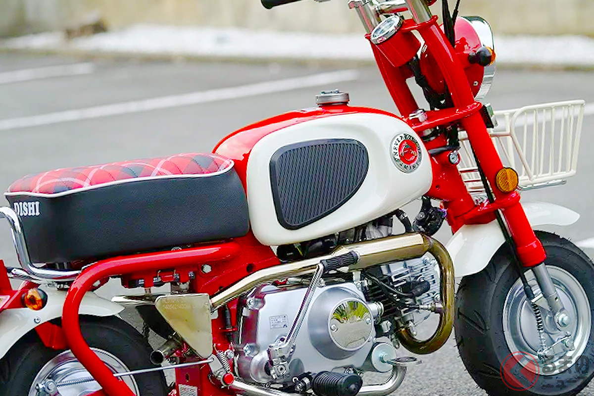 新車31万円で買える! ホンダ「初代モンキー」的な新型“原付二種”がイイ感じ!(※画像はクラッチ付きの試乗車)