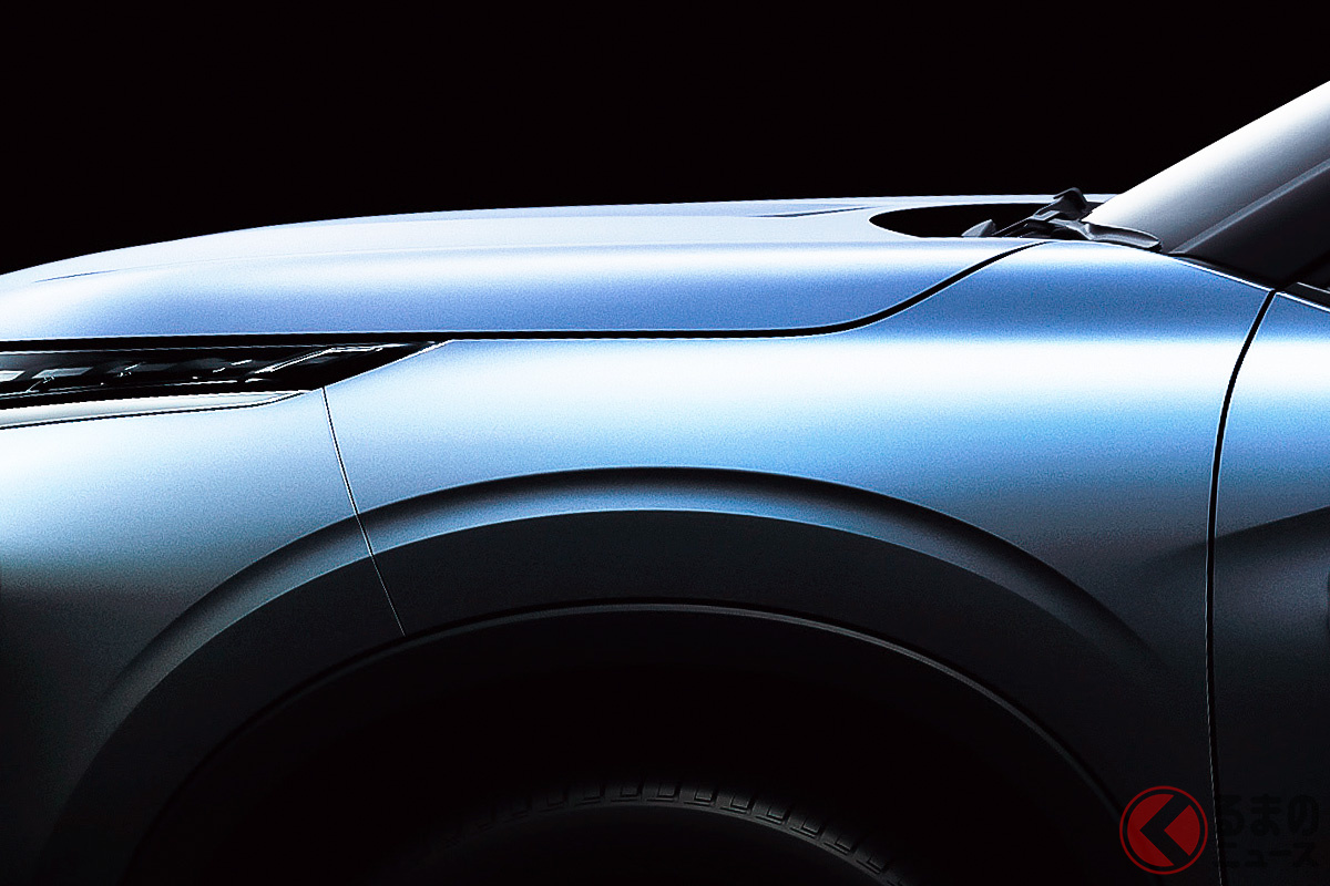 “300馬力”超え! トヨタ「ハリアー」車格の最新「“7人乗り”SUV」がカッコイイ!