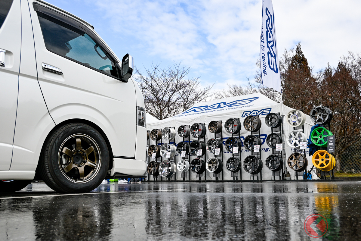 多種多様な「TE37」装着車両100台が京都・嵐山高雄パークウェイに集結!