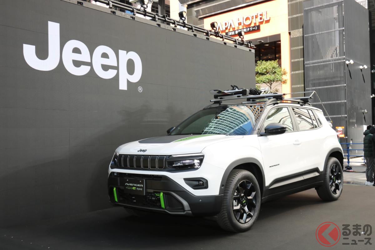 日本市場向けにジープ初となる四輪駆動ハイブリッドモデル「アベンジャー 4xe ハイブリッド」