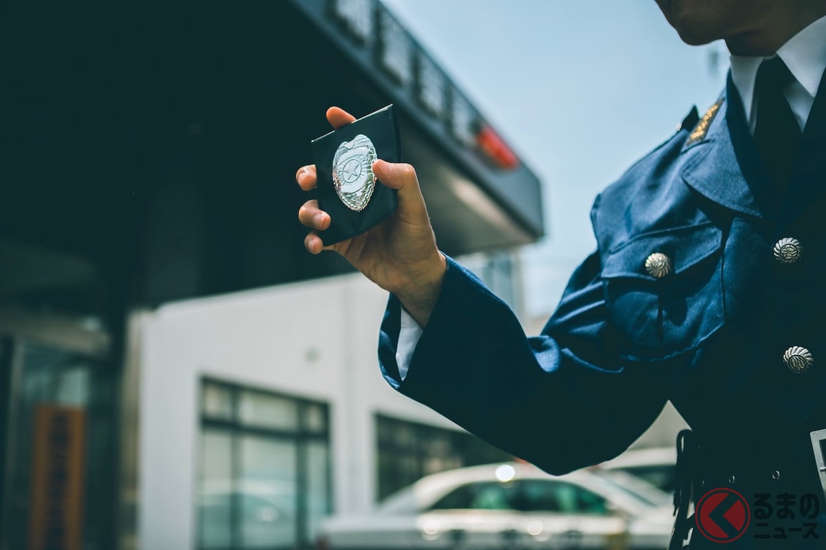 ニセ警官に要注意!(画像はイメージ、mits/PIXTA)