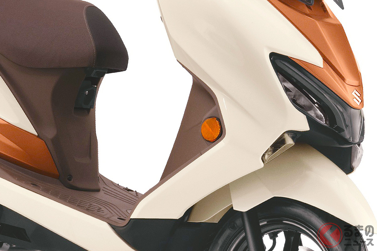 スズキ新型「“125cc”スクーター」発表! “全面刷新”で「フルフェイス」も入ります!