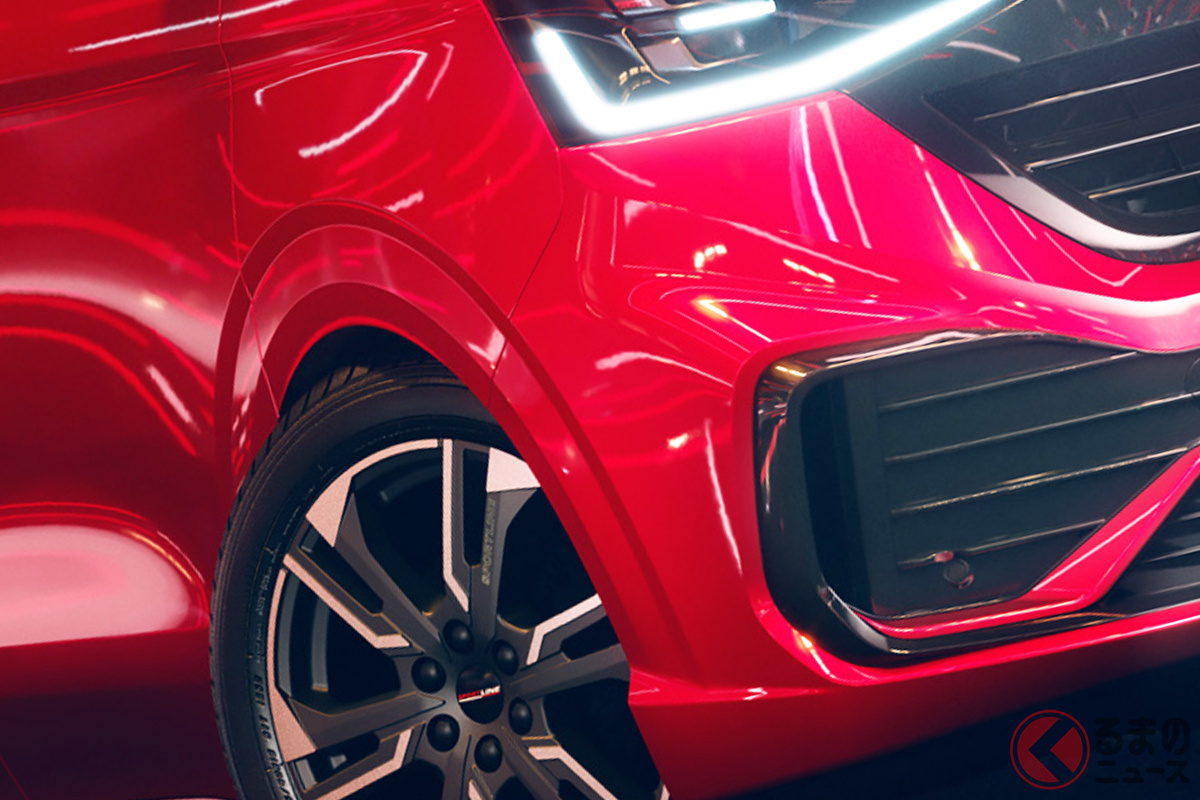 専用デザインを纏い、引き締まったスポーティなスタイルを強調