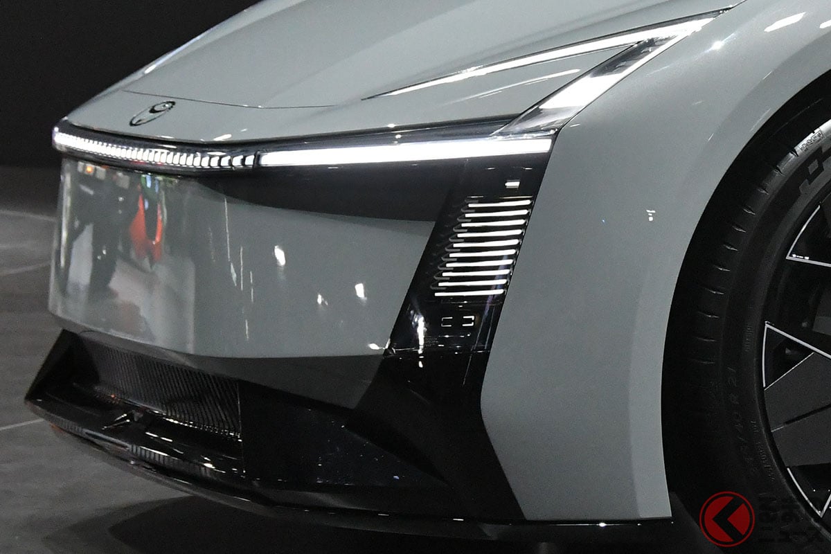 ジャパンモビリティショー2025で披露された「カローラコンセプト」