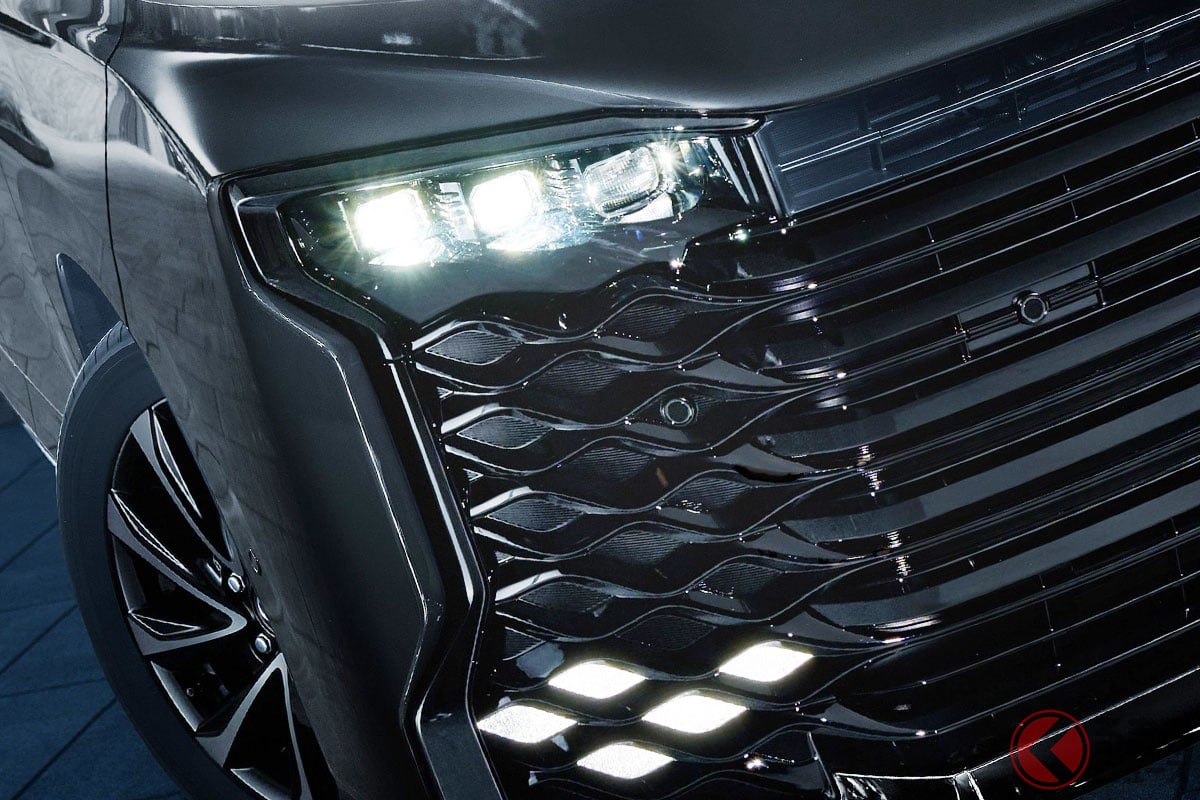 黒強調のワル顔に!