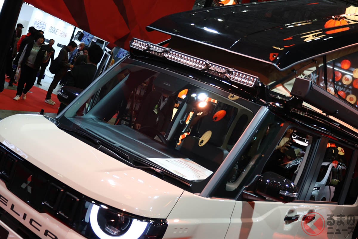 「東京オートサロン2026」三菱ブースは「デリカミニ」&「デリ丸。」祭りで大いに盛り上がりを見せていました