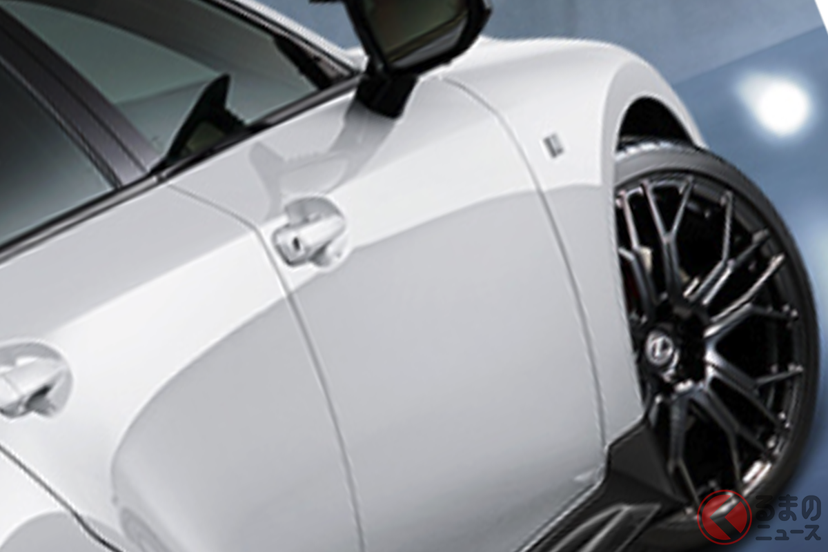 Lexus IS Refreshed After 5 Years! New 2.5L Inline-4, 44 MPG, and Enhanced Performance with TRD Package