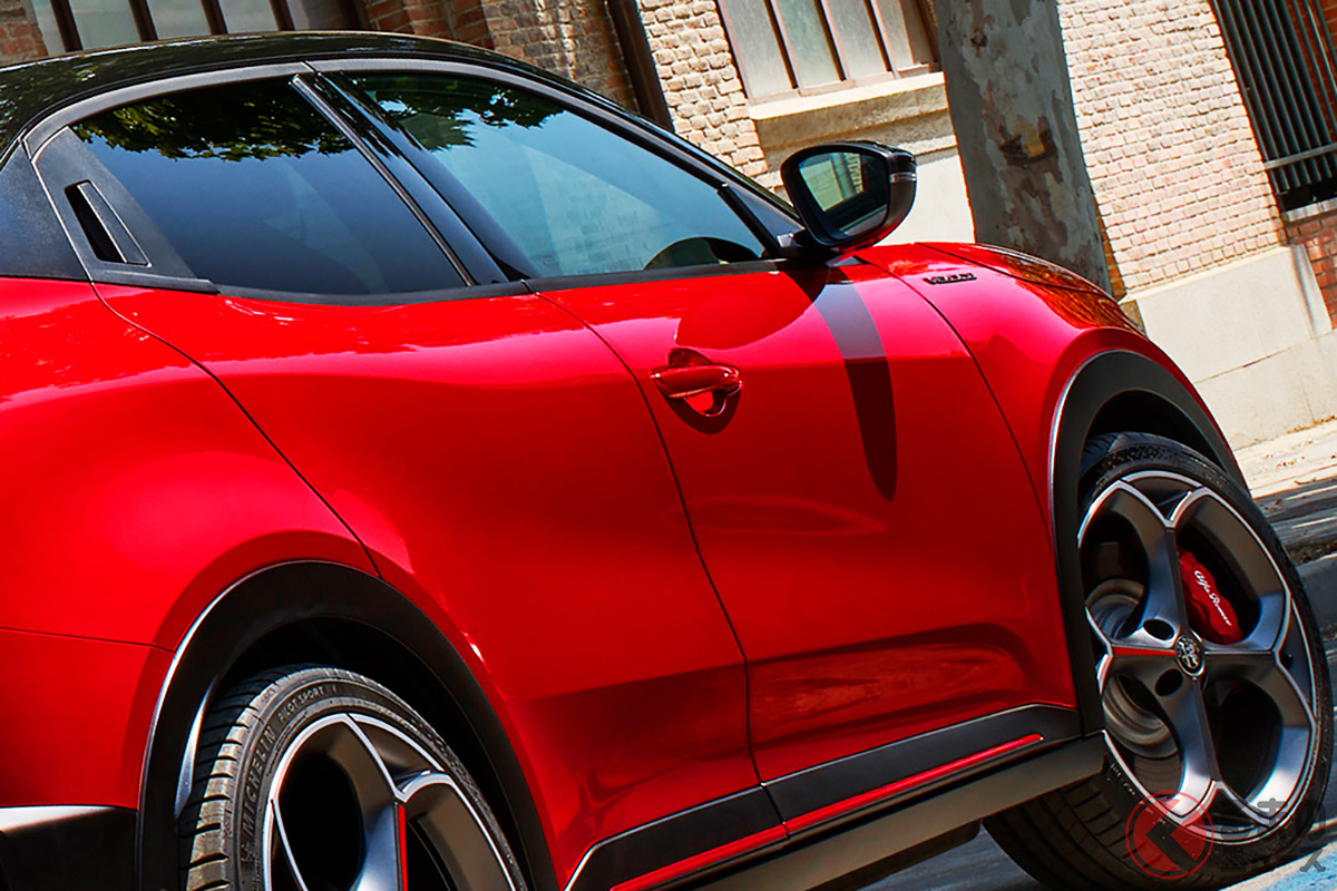 アルファロメオの新たな「“ちいさい”SUV」とは