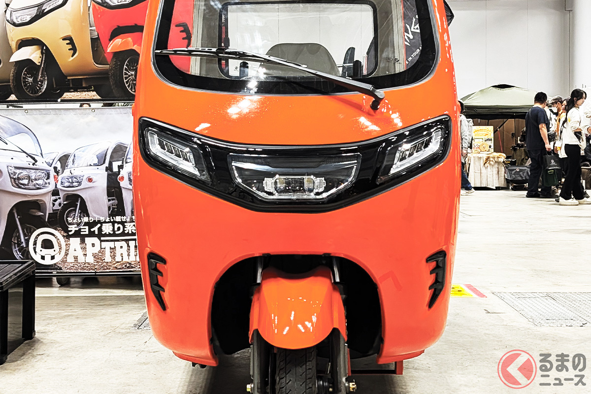 あえて“ガソリンエンジン”選んだ「新型トライク」実車登場!