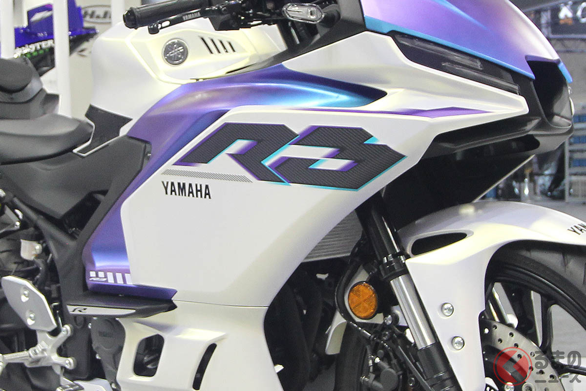 ヤマハ「YZF-R3/25」2025年モデルに設定されていた「マットイエローイッシュホワイトパール1(マットパールホワイト)」