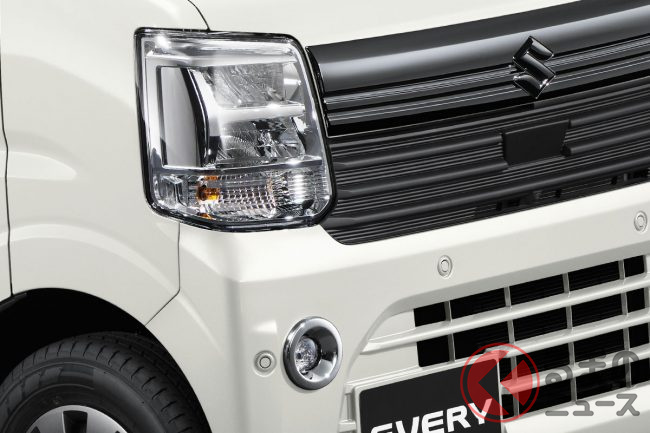 スズキ新型「軽バン」発売！ 精悍