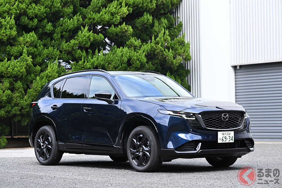 新型「CX-5」の新色「ネイビーブルーマイカ」
