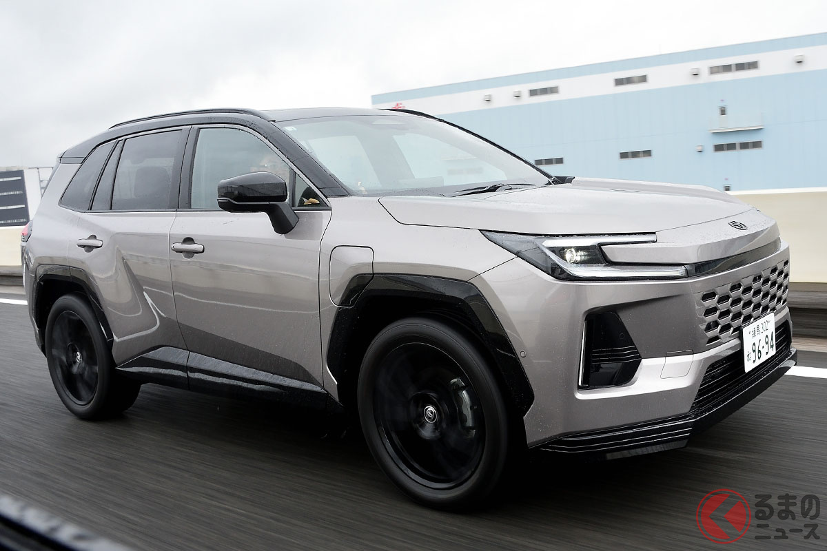 トヨタ新型「RAV4 PHEV」(写真は「Z」)