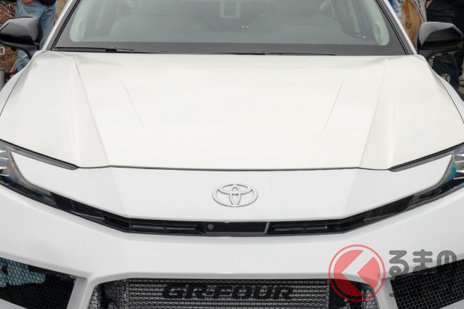 トヨタ新型「カムリ」斬新