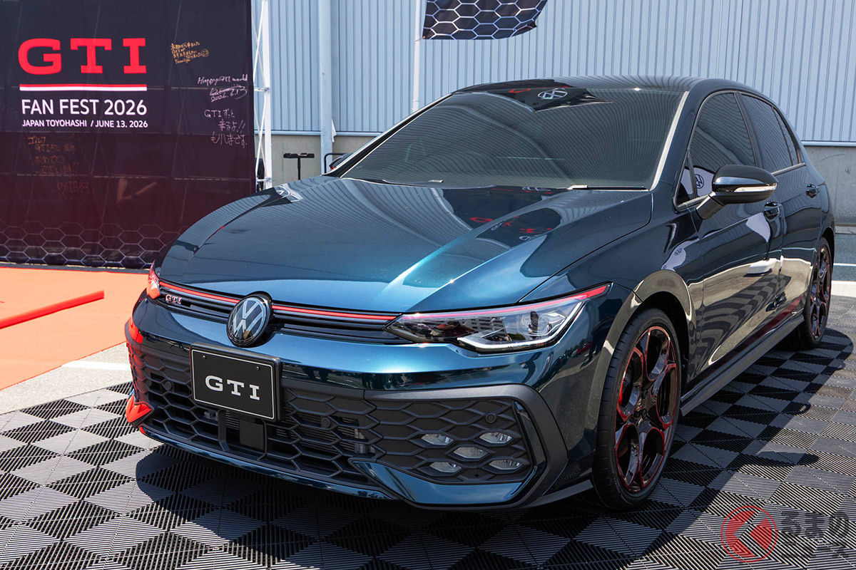 「GTI FAN FEST 2026」にて「Golf GTI 50周年記念限定車」の日本仕様パイロットモデルが初公開された