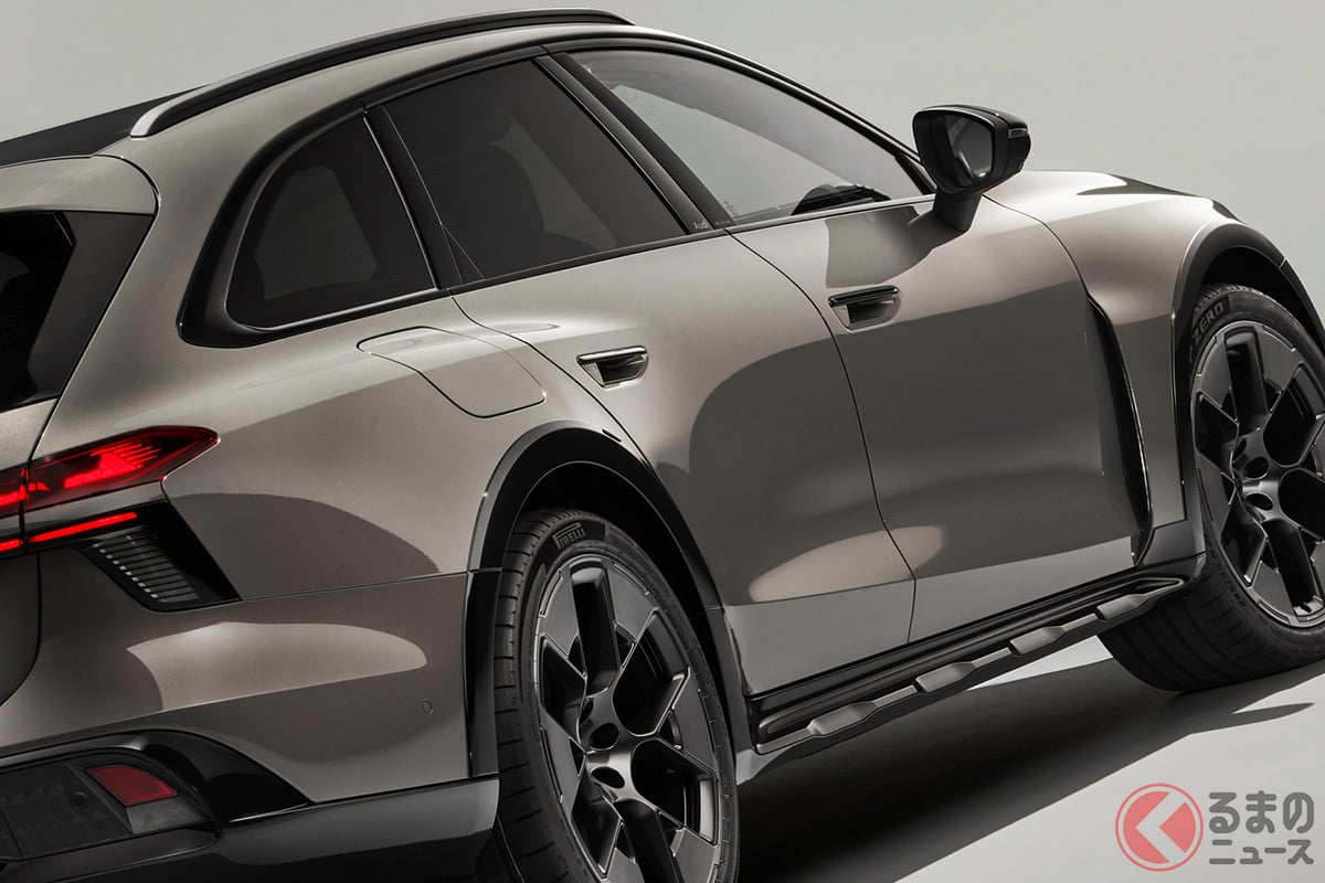 初の大幅ワイド化を遂げ、圧倒的な存在感を放つ新型「A6オールロード」